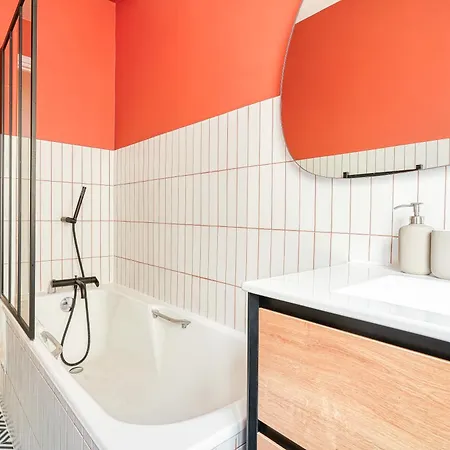 Neuilly-sur-seine, Calme Et Raffine Apartment *